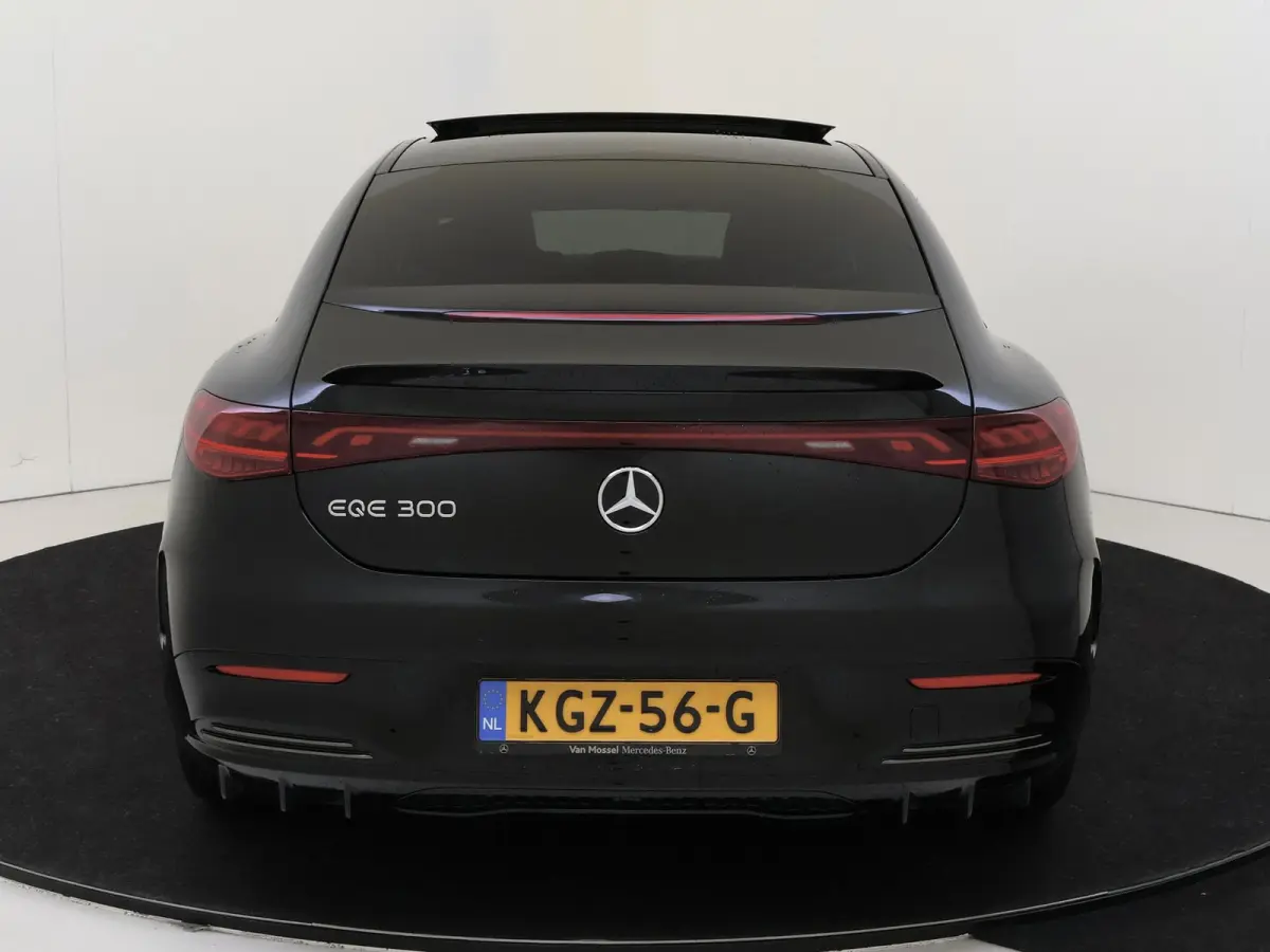 300 Business Solution AMG 90 kWh / Memory-Stoelen / Panaroma-dak / Burmester / 36Graden-Camera / Luchtvering /