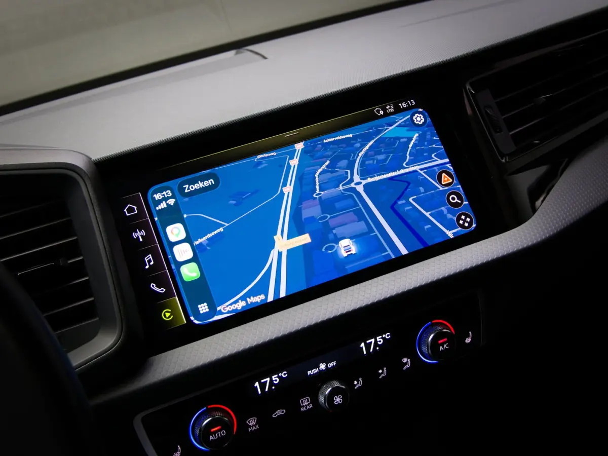 25 TFSI Pro Line (STOELVERWARMING, APPLE CARPLAY/ANDROID AUTO, LED-MATRIX, CLIMATE, PDC, MULTIFUNCTIONEEL STUUR)