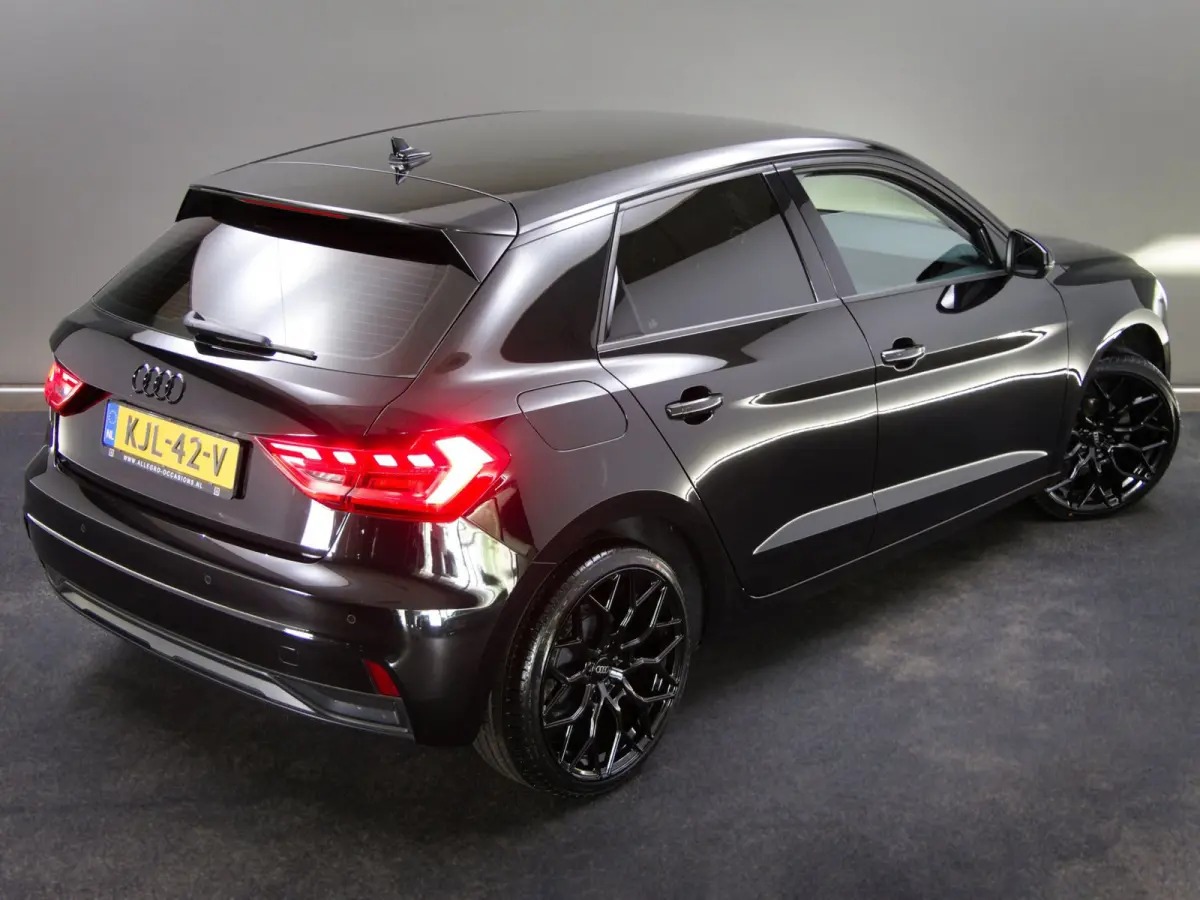 25 TFSI Pro Line (STOELVERWARMING, APPLE CARPLAY/ANDROID AUTO, LED-MATRIX, CLIMATE, PDC, MULTIFUNCTIONEEL STUUR)
