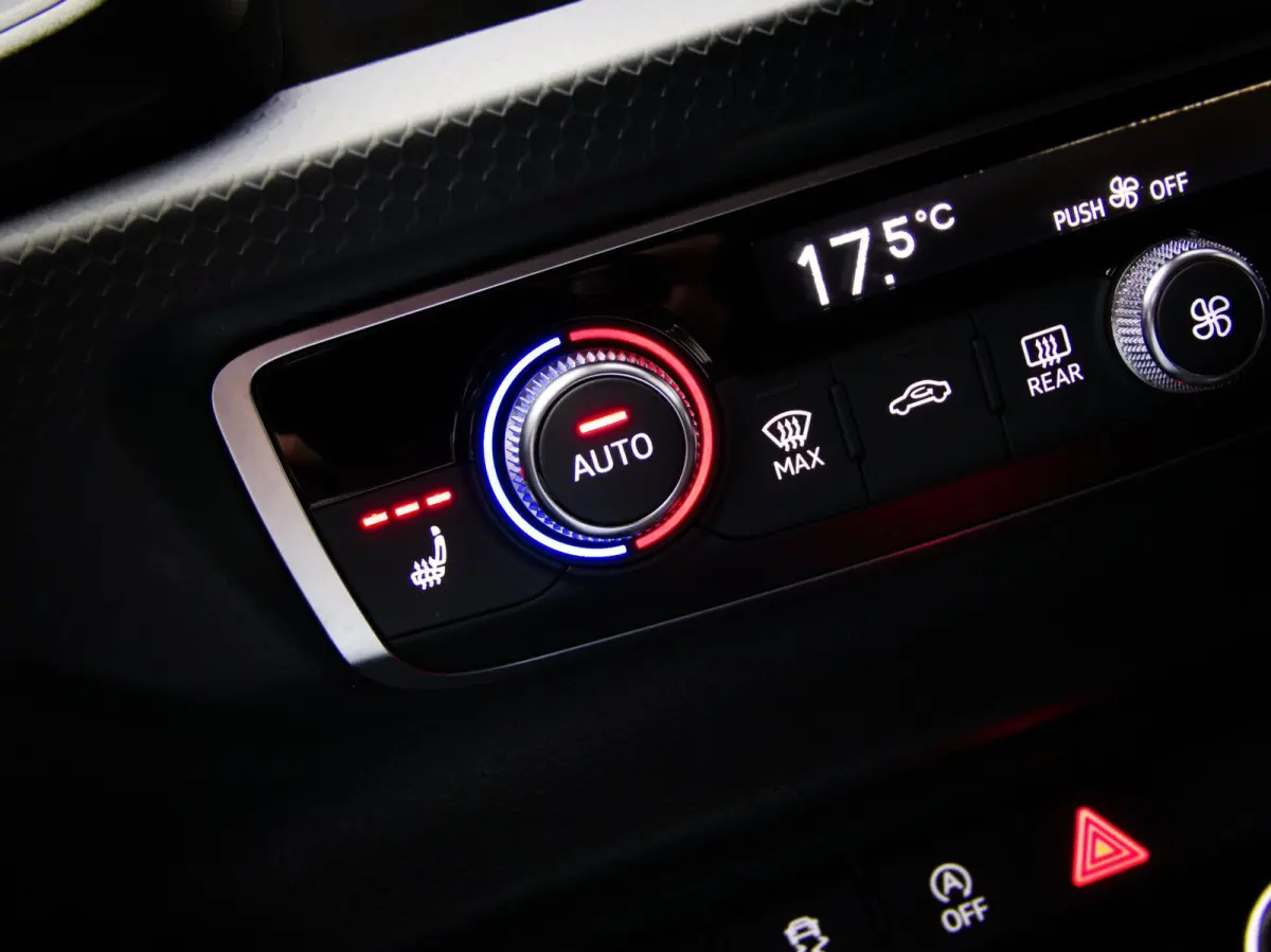 25 TFSI Pro Line (STOELVERWARMING, APPLE CARPLAY/ANDROID AUTO, LED-MATRIX, CLIMATE, PDC, MULTIFUNCTIONEEL STUUR)