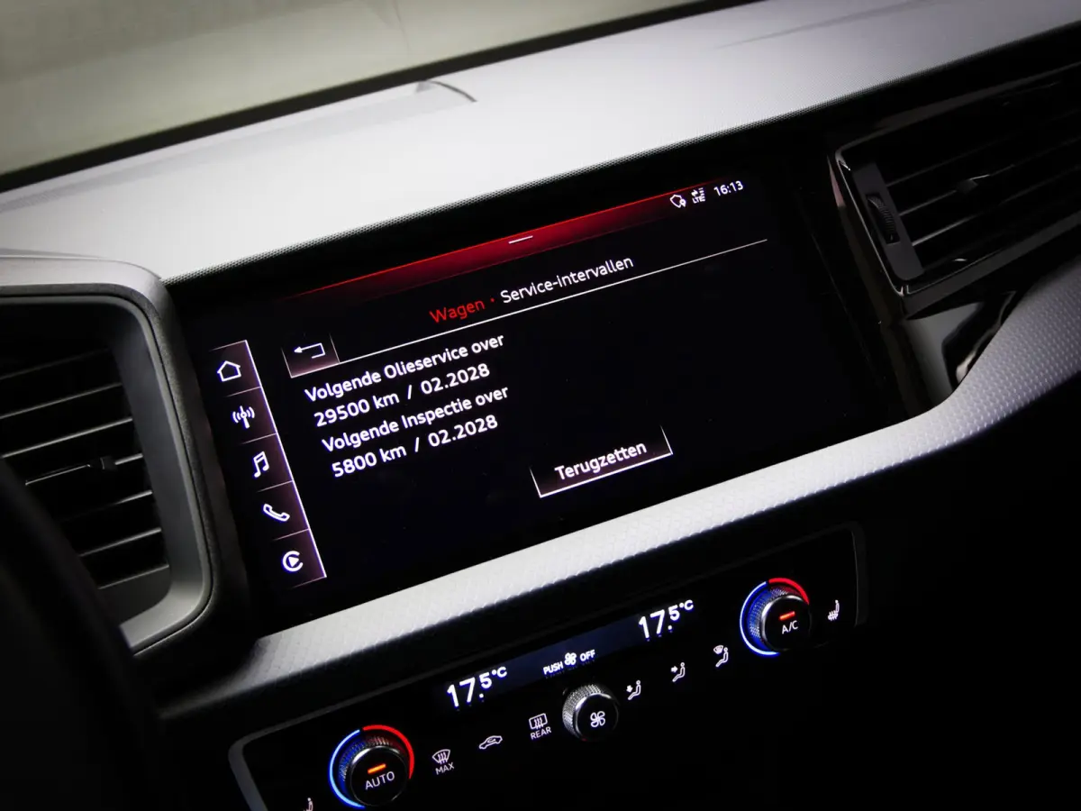25 TFSI Pro Line (STOELVERWARMING, APPLE CARPLAY/ANDROID AUTO, LED-MATRIX, CLIMATE, PDC, MULTIFUNCTIONEEL STUUR)