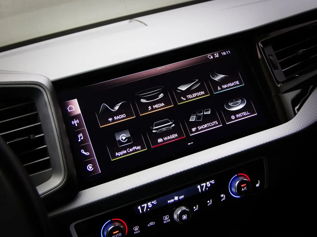 25 TFSI Pro Line (STOELVERWARMING, APPLE CARPLAY/ANDROID AUTO, LED-MATRIX, CLIMATE, PDC, MULTIFUNCTIONEEL STUUR)