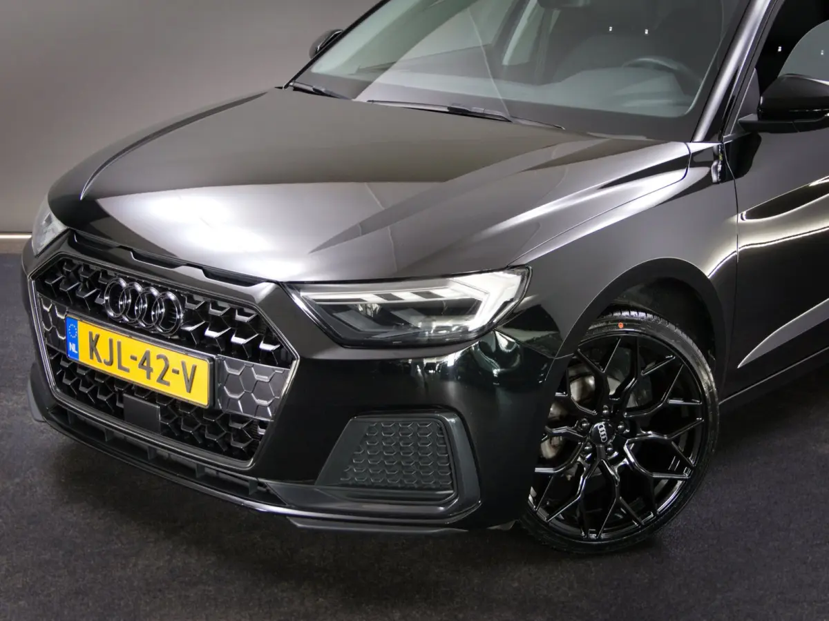 25 TFSI Pro Line (STOELVERWARMING, APPLE CARPLAY/ANDROID AUTO, LED-MATRIX, CLIMATE, PDC, MULTIFUNCTIONEEL STUUR)