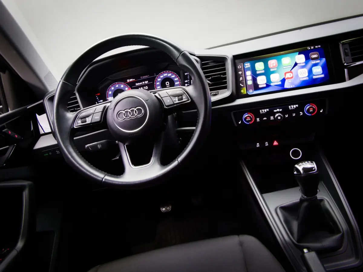 25 TFSI Pro Line (STOELVERWARMING, APPLE CARPLAY/ANDROID AUTO, LED-MATRIX, CLIMATE, PDC, MULTIFUNCTIONEEL STUUR)