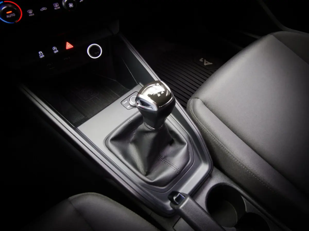 25 TFSI Pro Line (STOELVERWARMING, APPLE CARPLAY/ANDROID AUTO, LED-MATRIX, CLIMATE, PDC, MULTIFUNCTIONEEL STUUR)