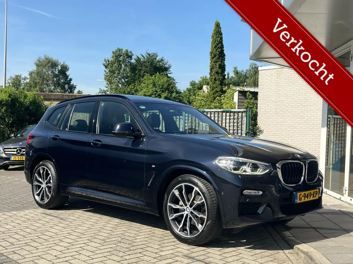 xDrive20i M-SPORT PANO+20INCH+KEYLESS+TREKH+CARPLAY