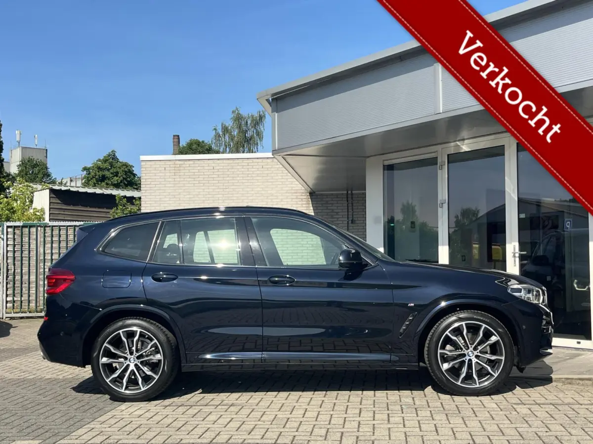 xDrive20i M-SPORT PANO+20INCH+KEYLESS+TREKH+CARPLAY