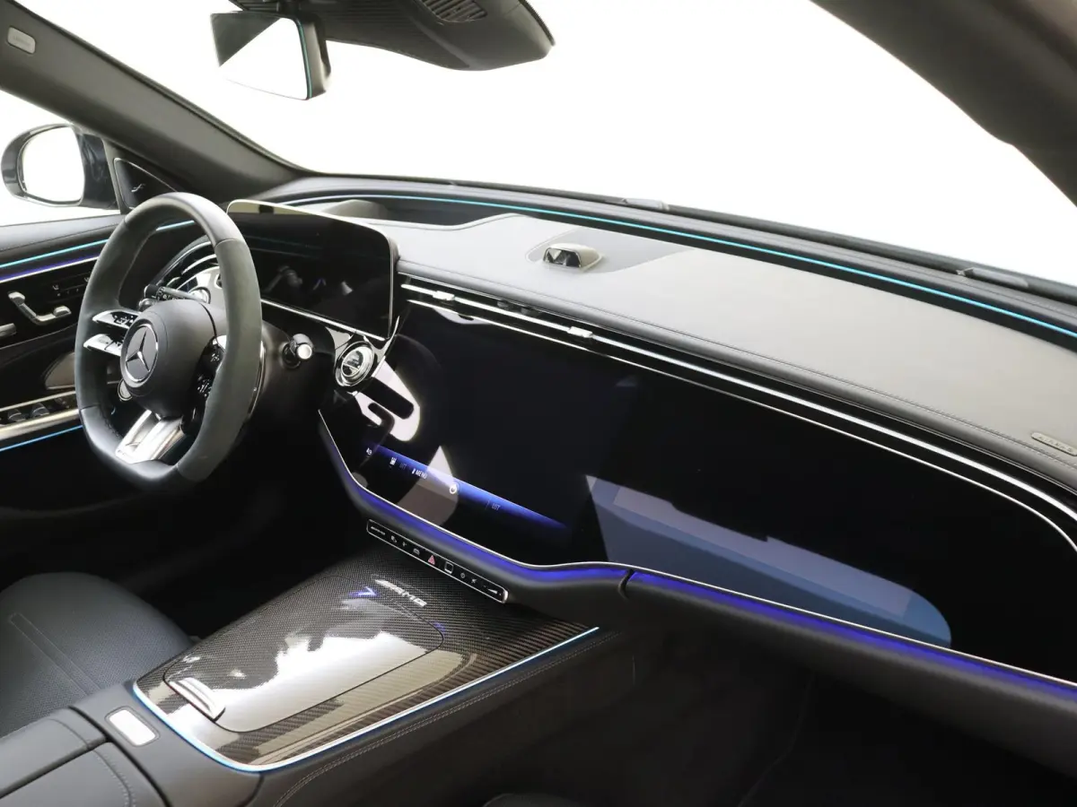AMG 53 4MATIC+ / Premium Plus/ SUPERSCREEN/ DYNAMIC PLUS/ Panoramadak/ SOH 100%/ Rijassistentie/ Stoelverwarming v+a/ 21 inch/ Carbon Zéér compleet!