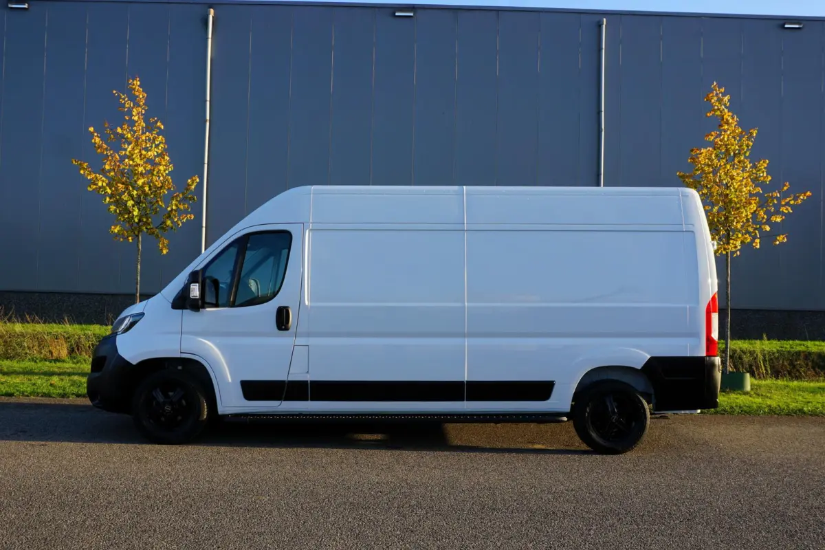 2.2 BlueHDi 140 L3H2 3.5t in Topstaat |Camera |Cruise |Carplay |Android auto |Airco |Betimmering |1e eigenaar |Lage KM-stand |EURO6D |BPM vrij voor ondernemers |Mooie camperbasis