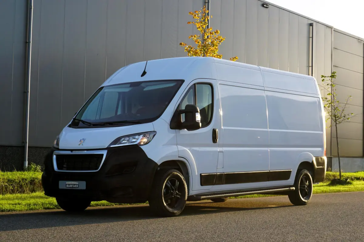 2.2 BlueHDi 140 L3H2 3.5t in Topstaat |Camera |Cruise |Carplay |Android auto |Airco |Betimmering |1e eigenaar |Lage KM-stand |EURO6D |BPM vrij voor ondernemers |Mooie camperbasis