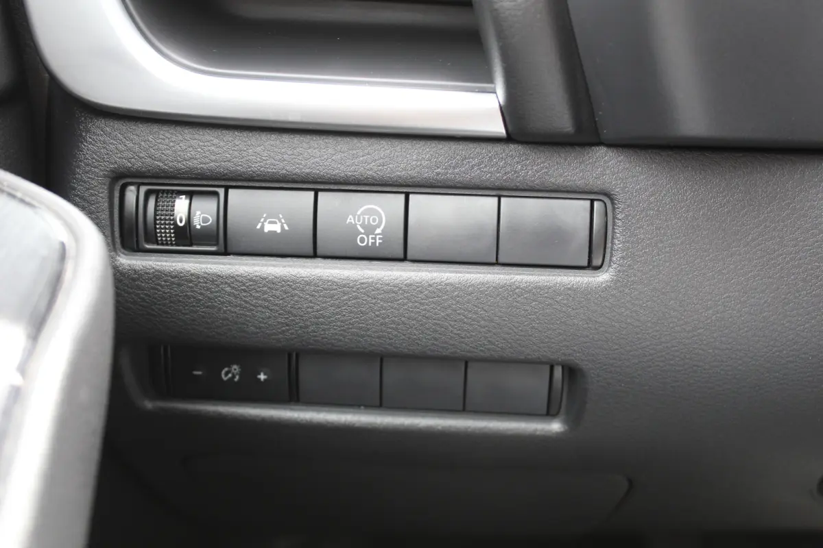 1.3 MHEV Visia l Cruise Control l PDC l 360- camera l Dodehoek Sensor l Keyless Entry l Airco l  Navi l Apple Carplay/Android Auto