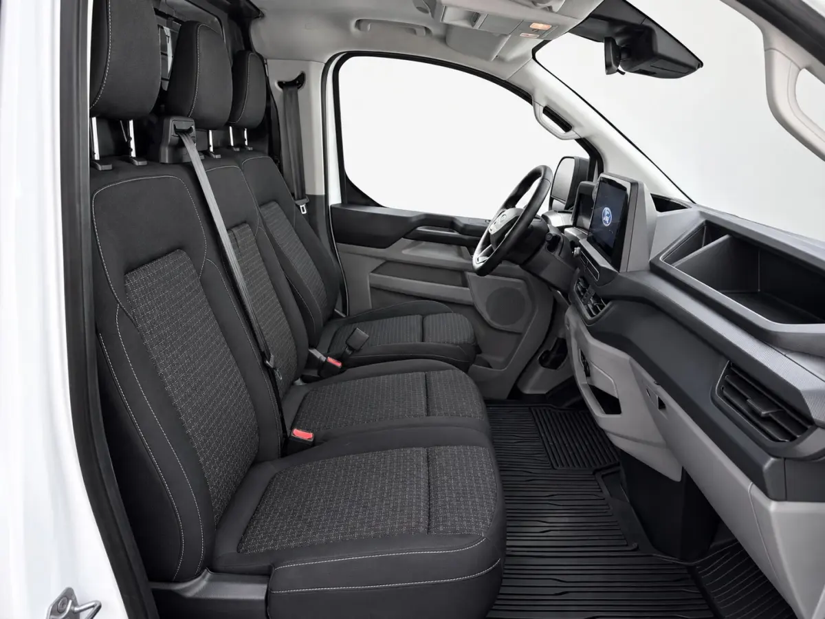 320 L1 Trend 2.5 Plug-in Hybrid 233pk | AGR stoel | Driver Ass Pack Ultimate | Navi | Trekhaak | Full LED | Ford Protect 2+2 jaar |