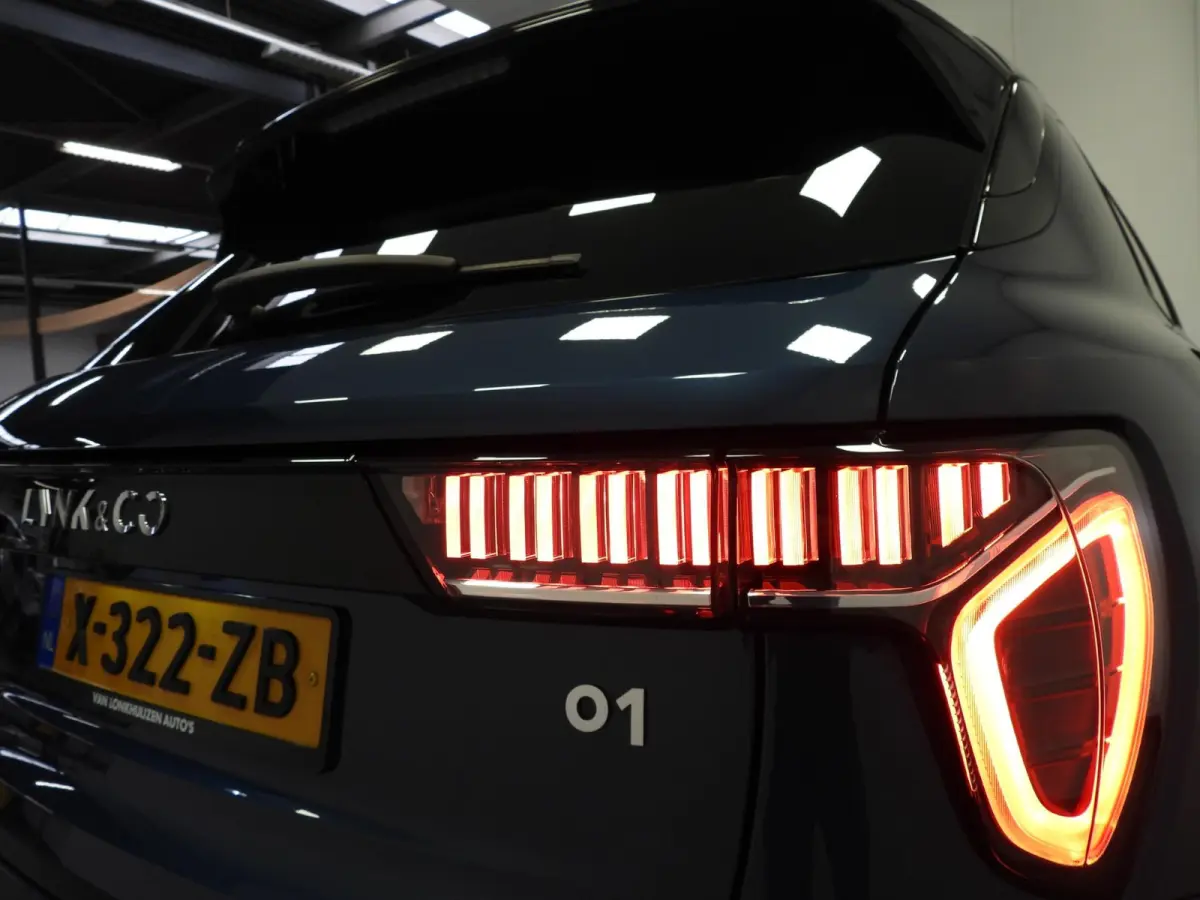 1.5 PHEV BlackLine ZWARTE HEMEL/360CAM/SCHUIFDAK/LED/20"LMV!