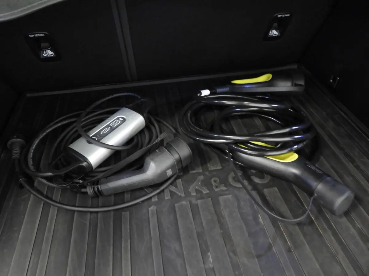 1.5 PHEV BlackLine ZWARTE HEMEL/360CAM/SCHUIFDAK/LED/20"LMV!