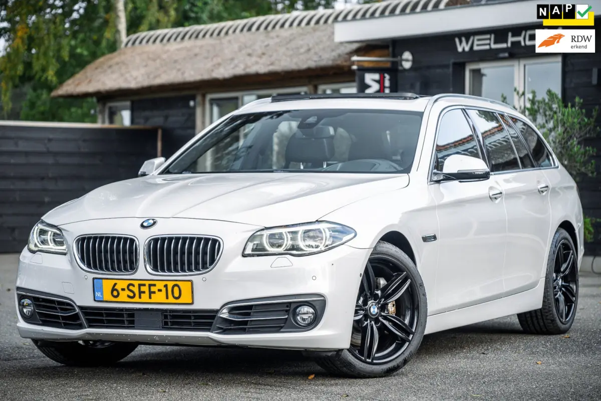 528i High Executive Panoramadak I Soft Close I Adaptive Cruise I Hifi I Head Up I Mineralweiss I NL Auto I NAP