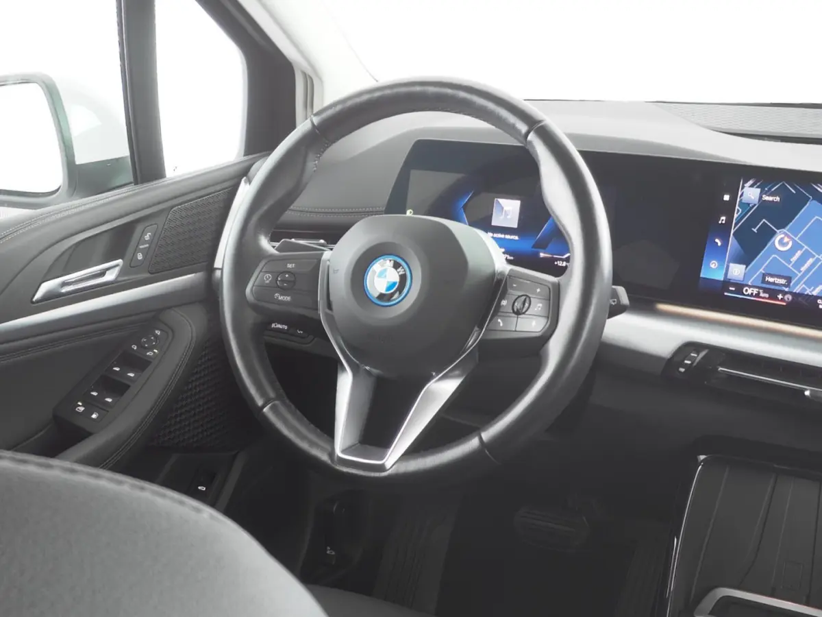 225 xDrive Luxury Line | Keyless | Camera | Sportstoelen | PHEV | !