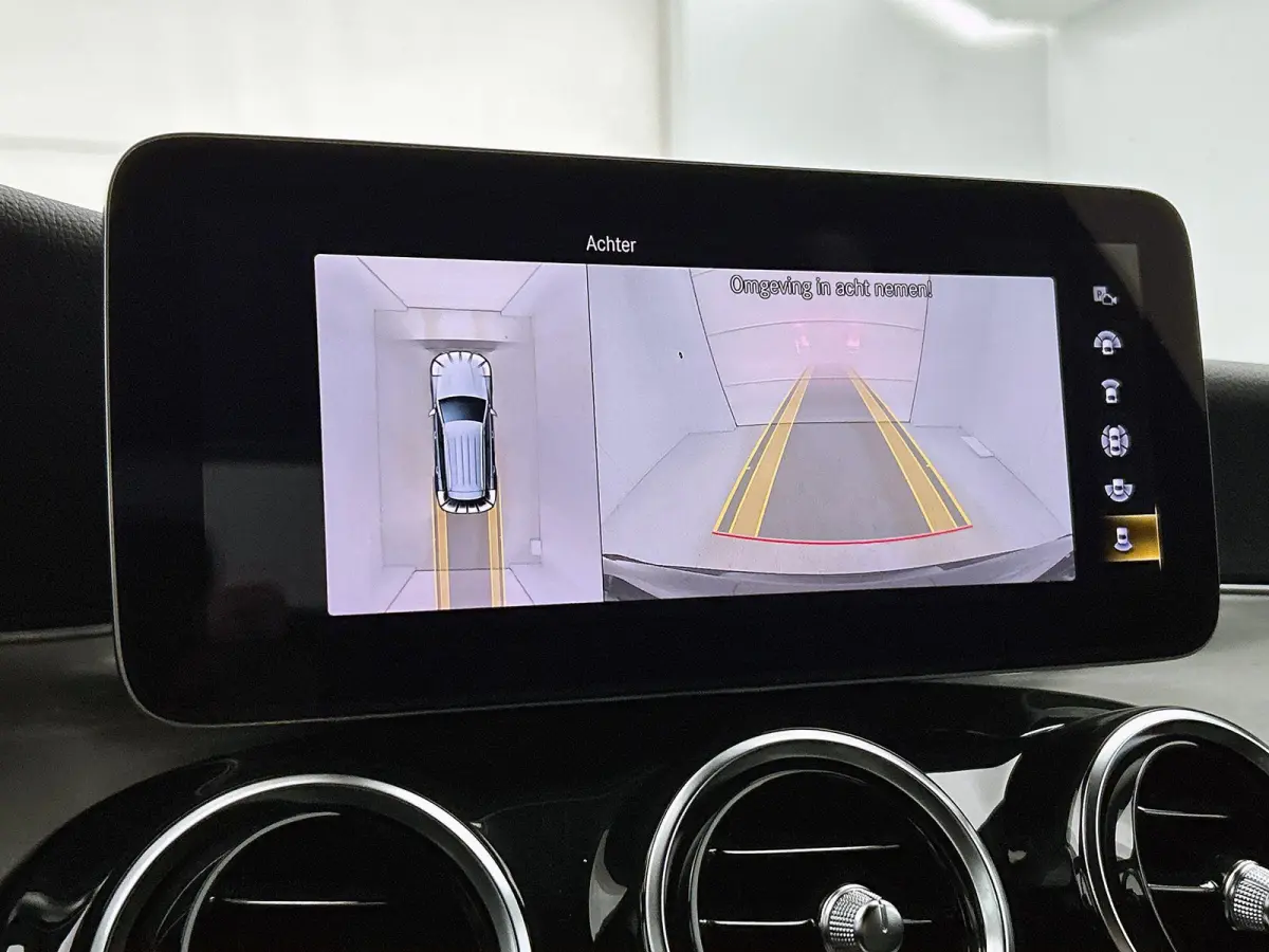 4MATIC AMG Line | 360 CAMERA | HEAD-UP | SFEERVERLICHTING | APPLE CARPLAY / ANDROID AUTO | NAVIGATIE | STOELVERWARMING |