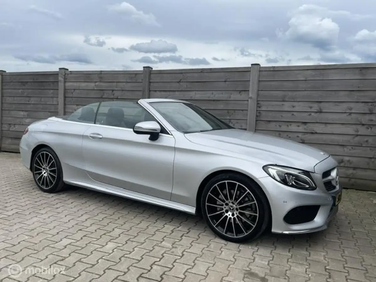 180 Premium Plus Stoel/Nekverw. AMG