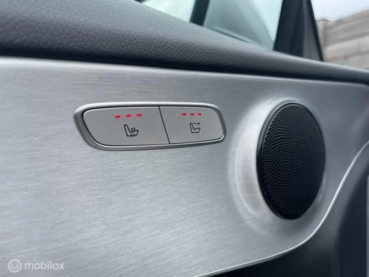 180 Premium Plus Stoel/Nekverw. AMG