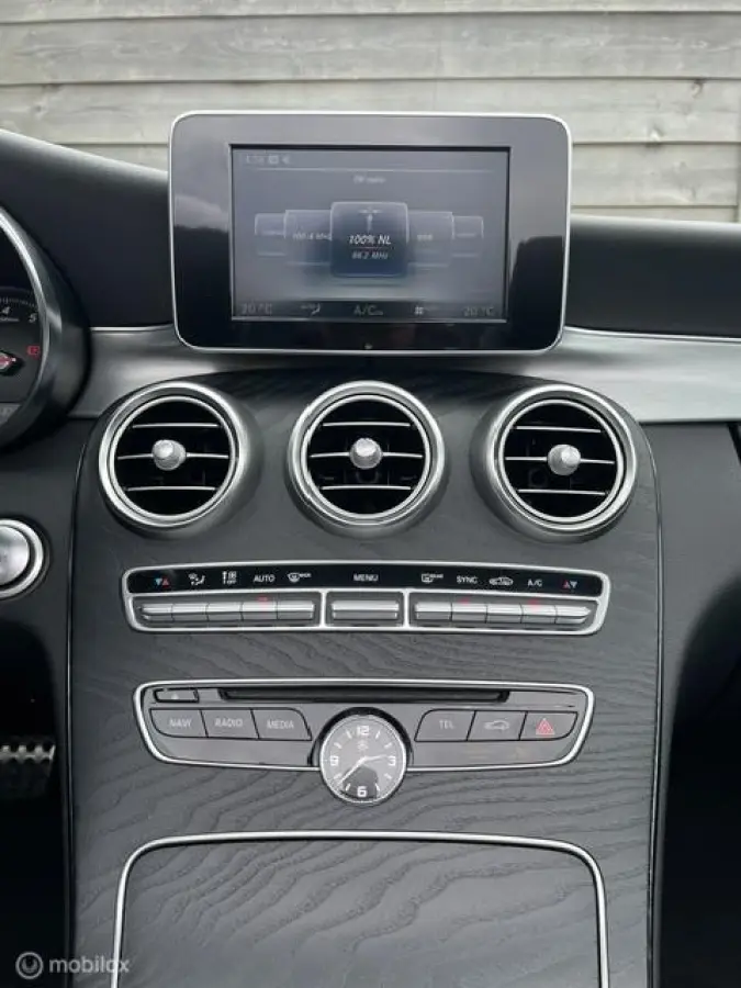 180 Premium Plus Stoel/Nekverw. AMG