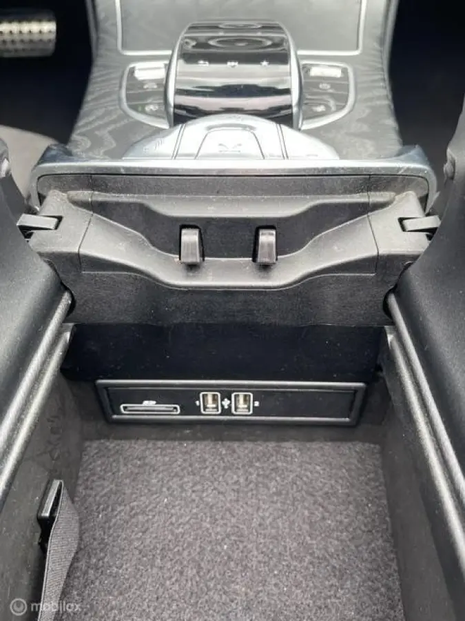 180 Premium Plus Stoel/Nekverw. AMG