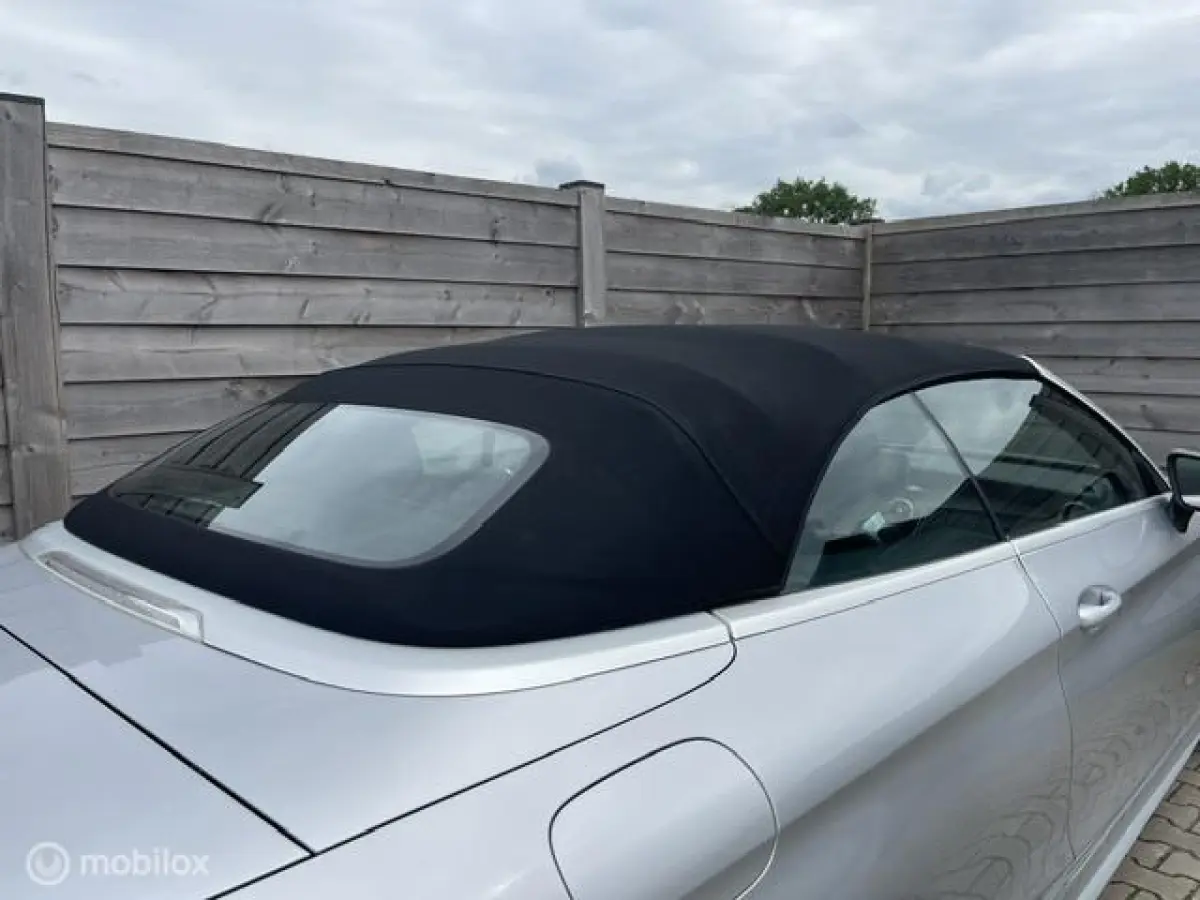 180 Premium Plus Stoel/Nekverw. AMG