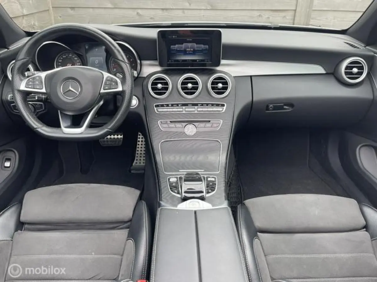 180 Premium Plus Stoel/Nekverw. AMG