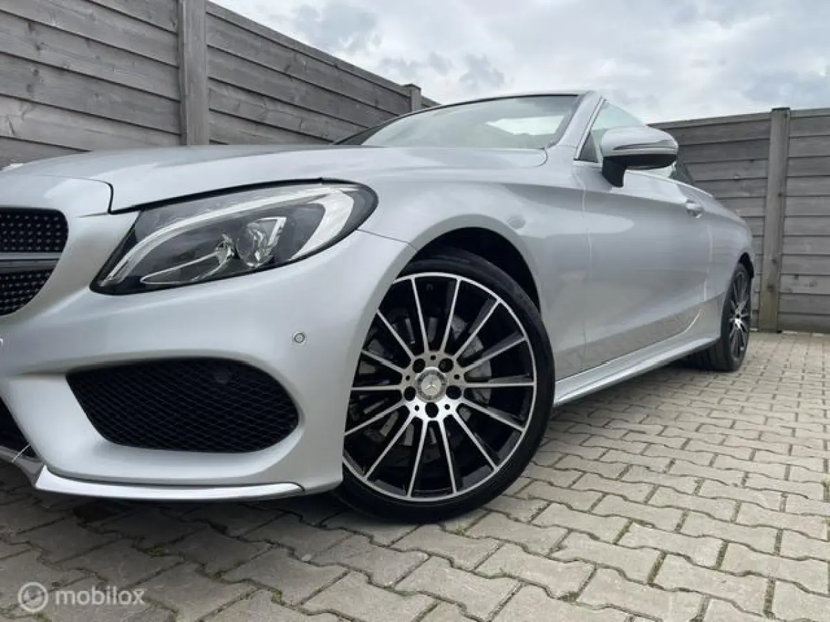 180 Premium Plus Stoel/Nekverw. AMG