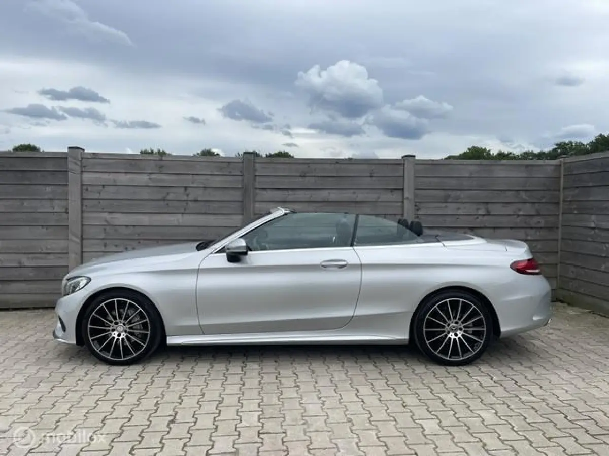 180 Premium Plus Stoel/Nekverw. AMG