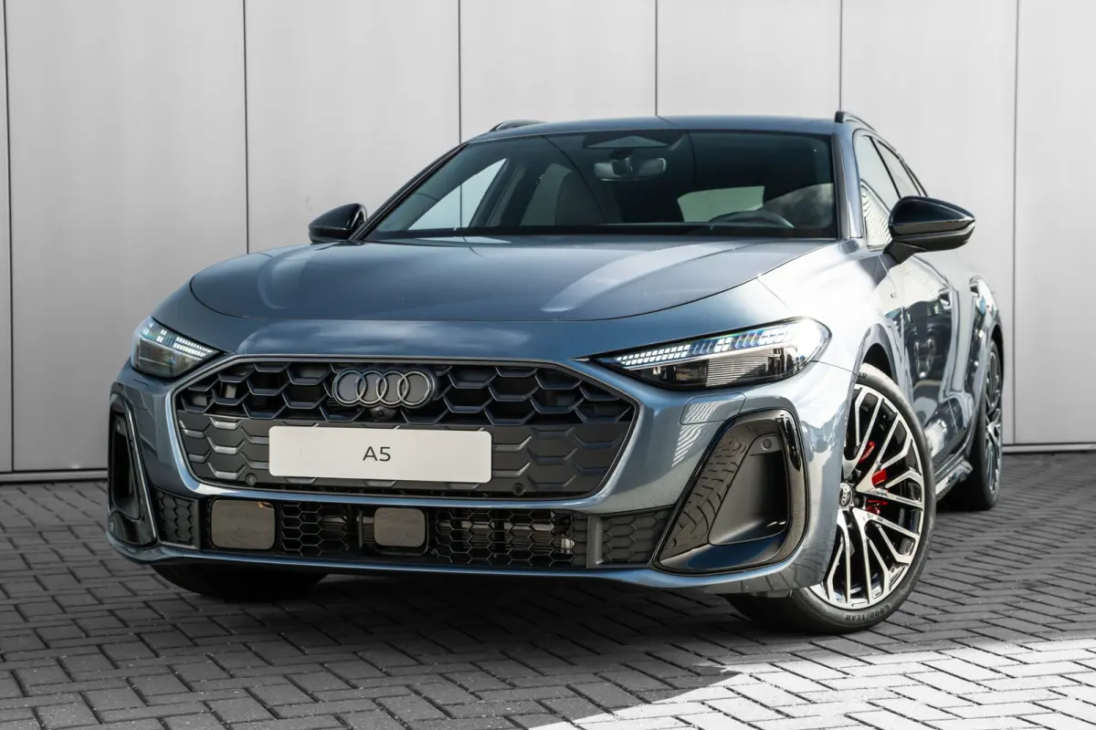 S edition | Adaptive cruise control | Aluminium optiek in het interieur | Audi smartphone interface
