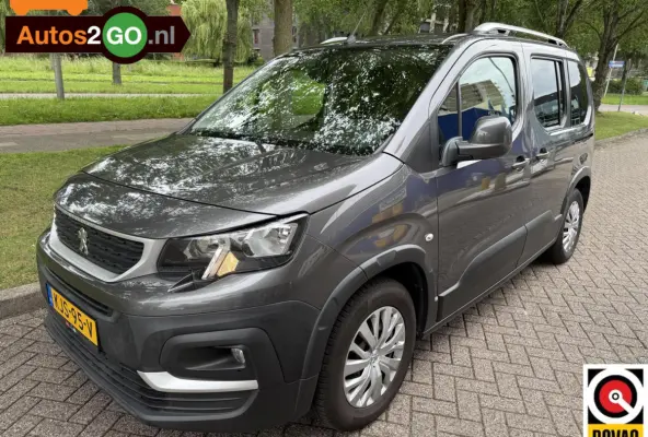 1.2 Puretech Allure I Navi I Cruise controle I Parkeersensoren I Applecarplay Android auto I trekhaak I rijklaar I