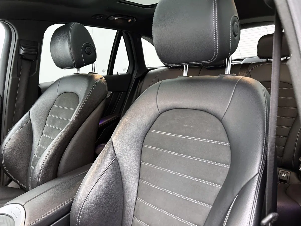 4MATIC Business Solution AMG | Automaat | Apple Carplay/Android Auto | Achteruitrijcamera | Parkeersensoren | Panoramadak | Trekhaak | Burmester |