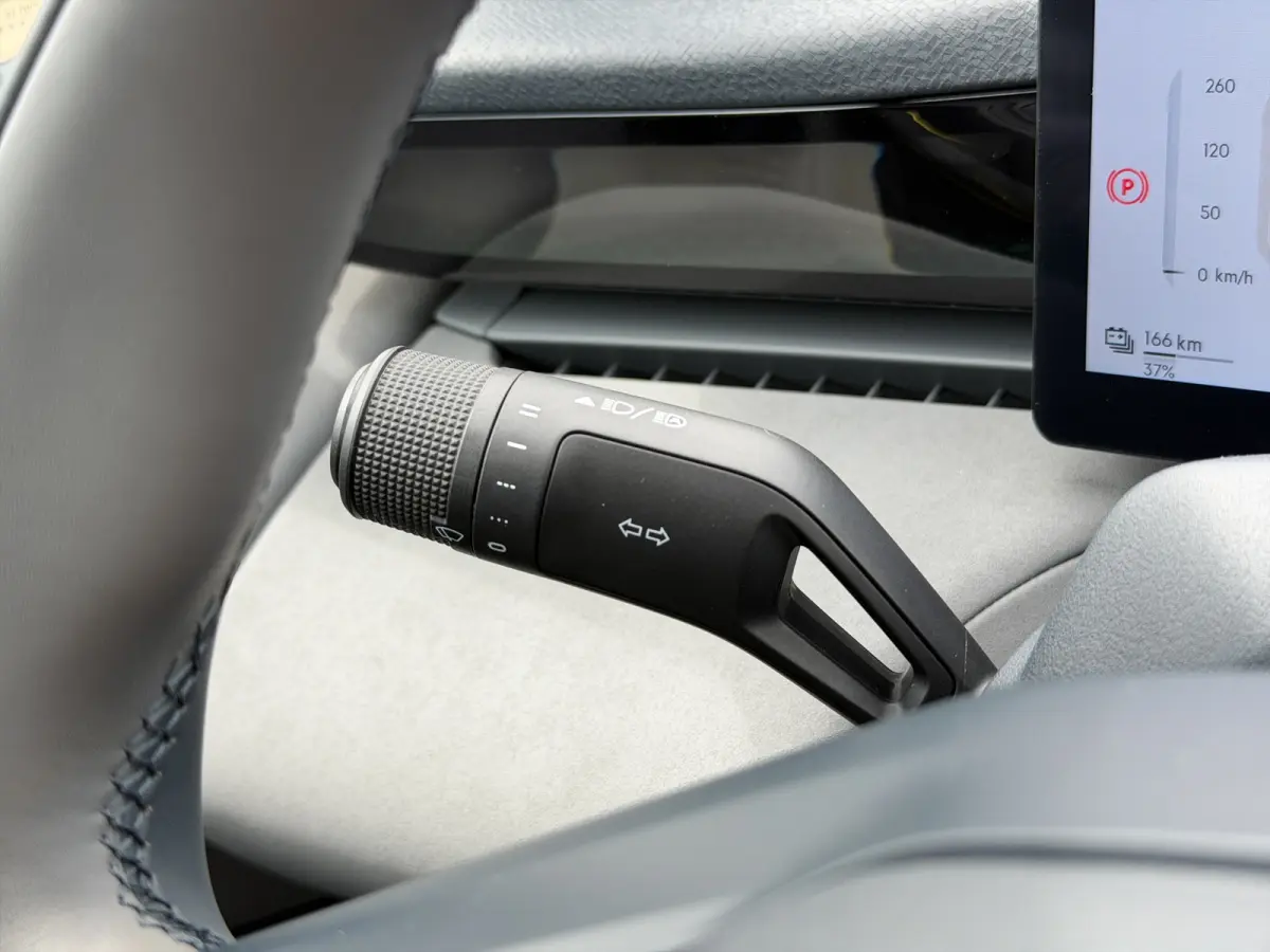 66 kWh More MY27! | 22 kW lader | 360 Camera | Memory seats | High end audio | Apple Carplay/Android Auto |