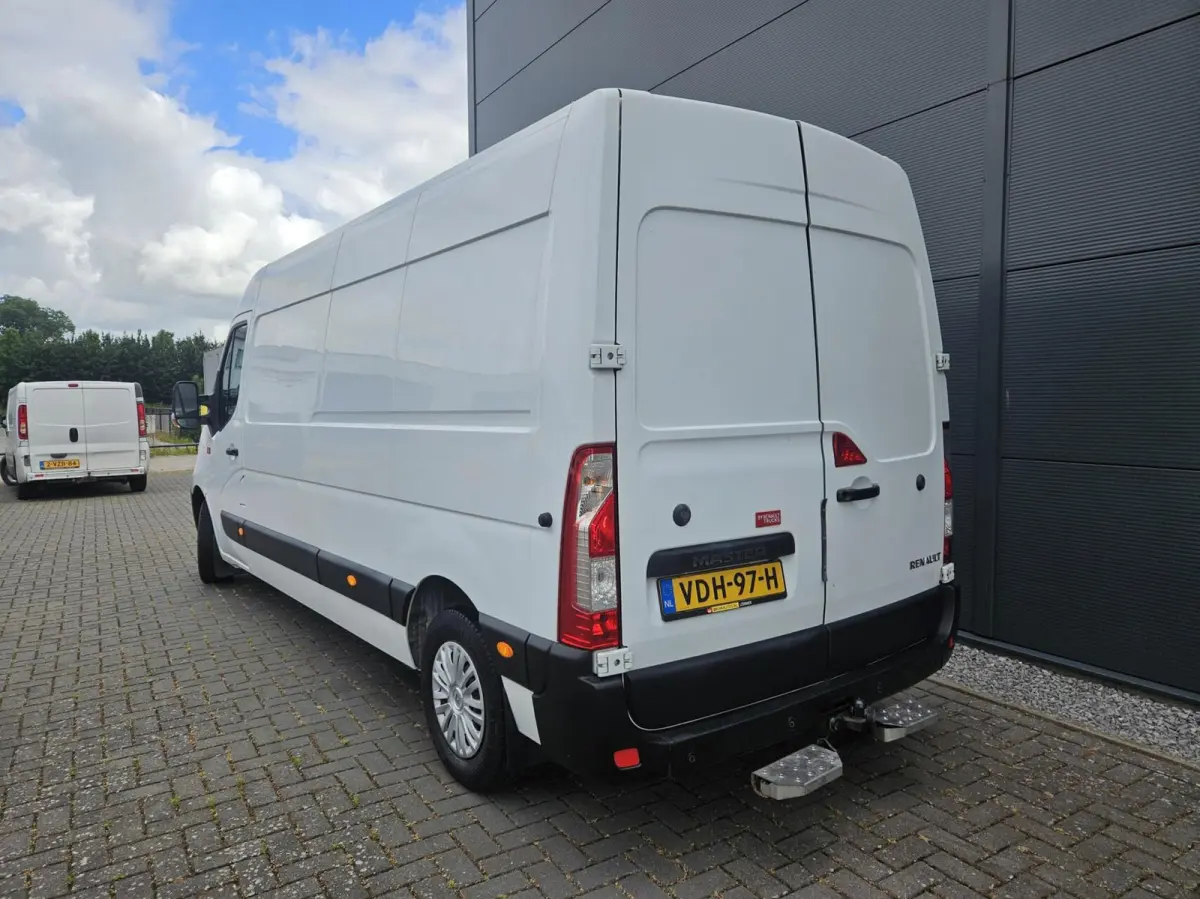 2.3 dCi L3H2 Airco 145 PK Navi 3-zits Cruise