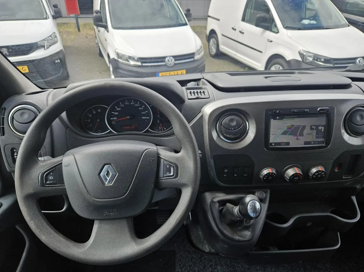 2.3 dCi L3H2 Airco 145 PK Navi 3-zits Cruise