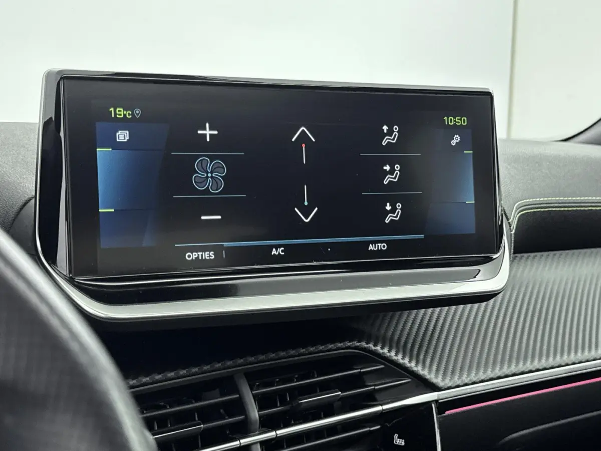 SUV EV GT Pack 50 kWh 136pk | ACCU 95% | Panorama/Schuifdak | Cruise Control Adaptief | Stoelverwarming | All Season Banden