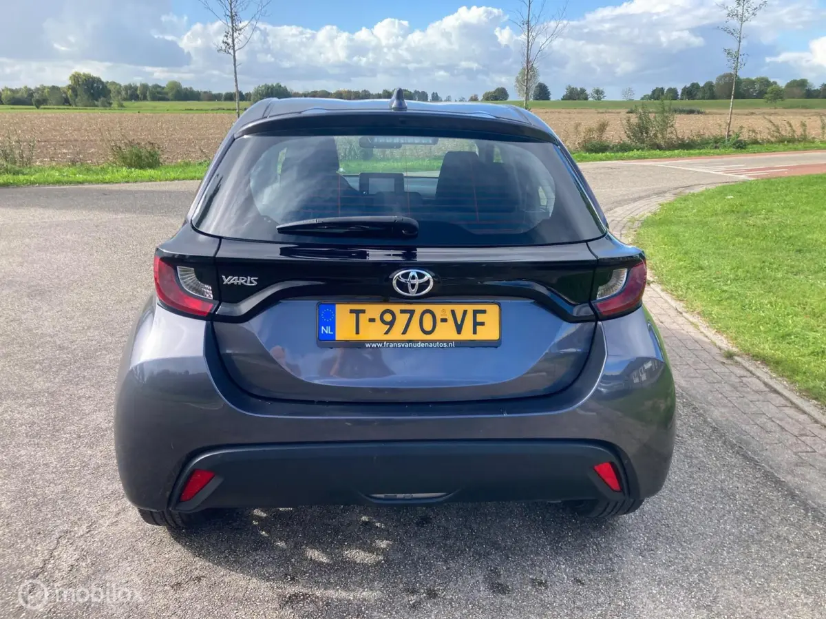 1.5 VVT-i Active 5 deurs airco camera carplay