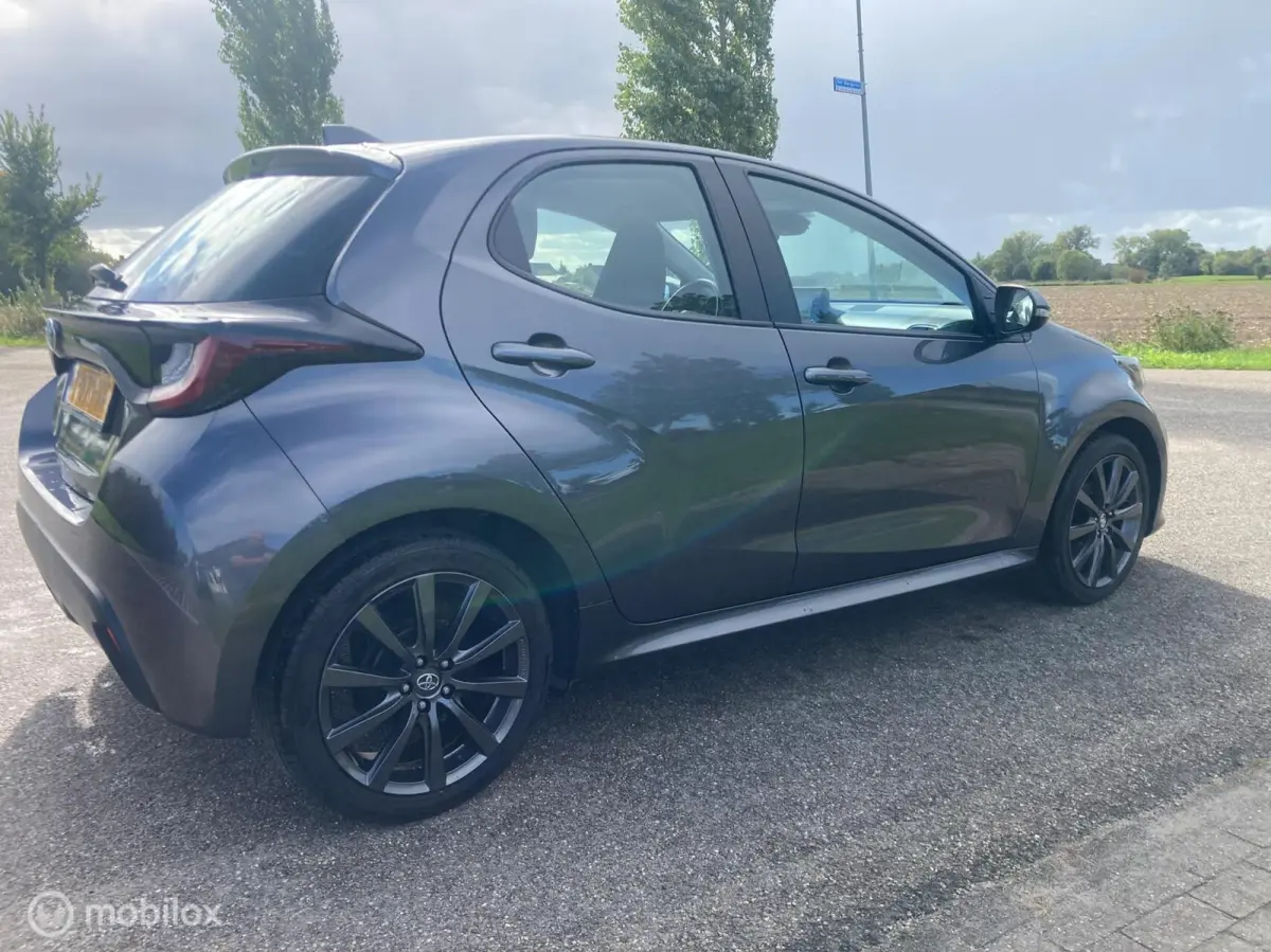 1.5 VVT-i Active 5 deurs airco camera carplay