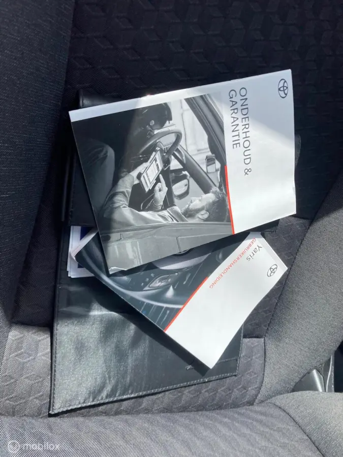 1.5 VVT-i Active 5 deurs airco camera carplay