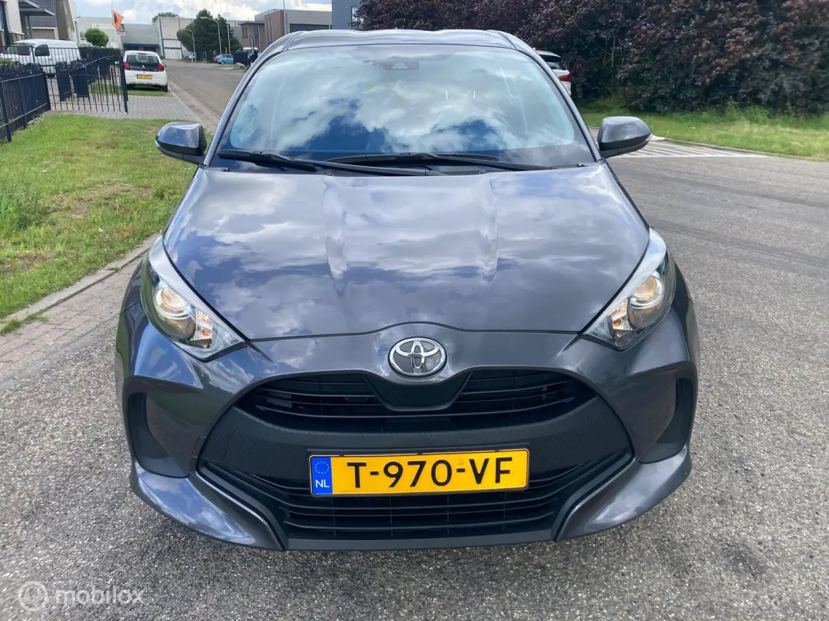 1.5 VVT-i Active 5 deurs airco camera carplay