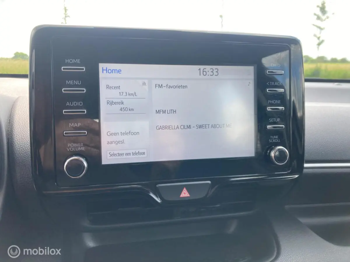 1.5 VVT-i Active 5 deurs airco camera carplay