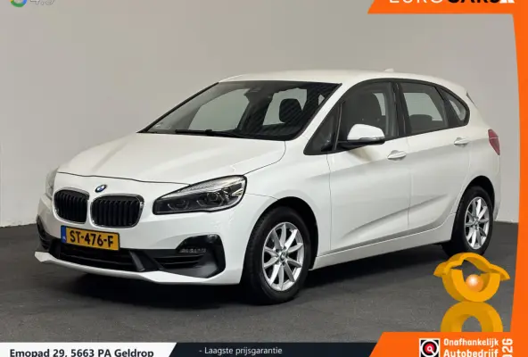 218i Corporate Lease Executive Navigatie Airco Cruise Control Lichtmetalenvelgen Parkeersensoren