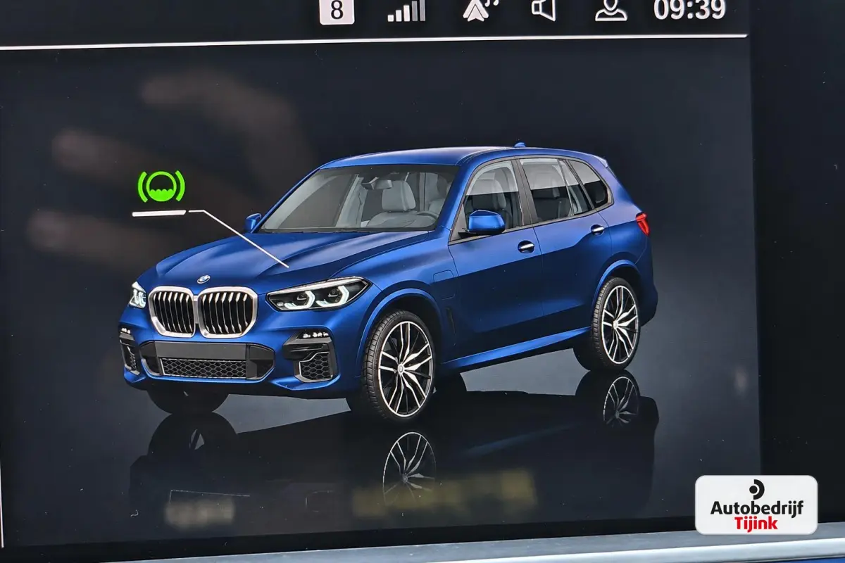 xDrive45e High Executive M-Sport | Luchtvering |  Elek. trekhaak | Safety pack | Achterasbesturing | HUD | M aerodynamica | Leder |