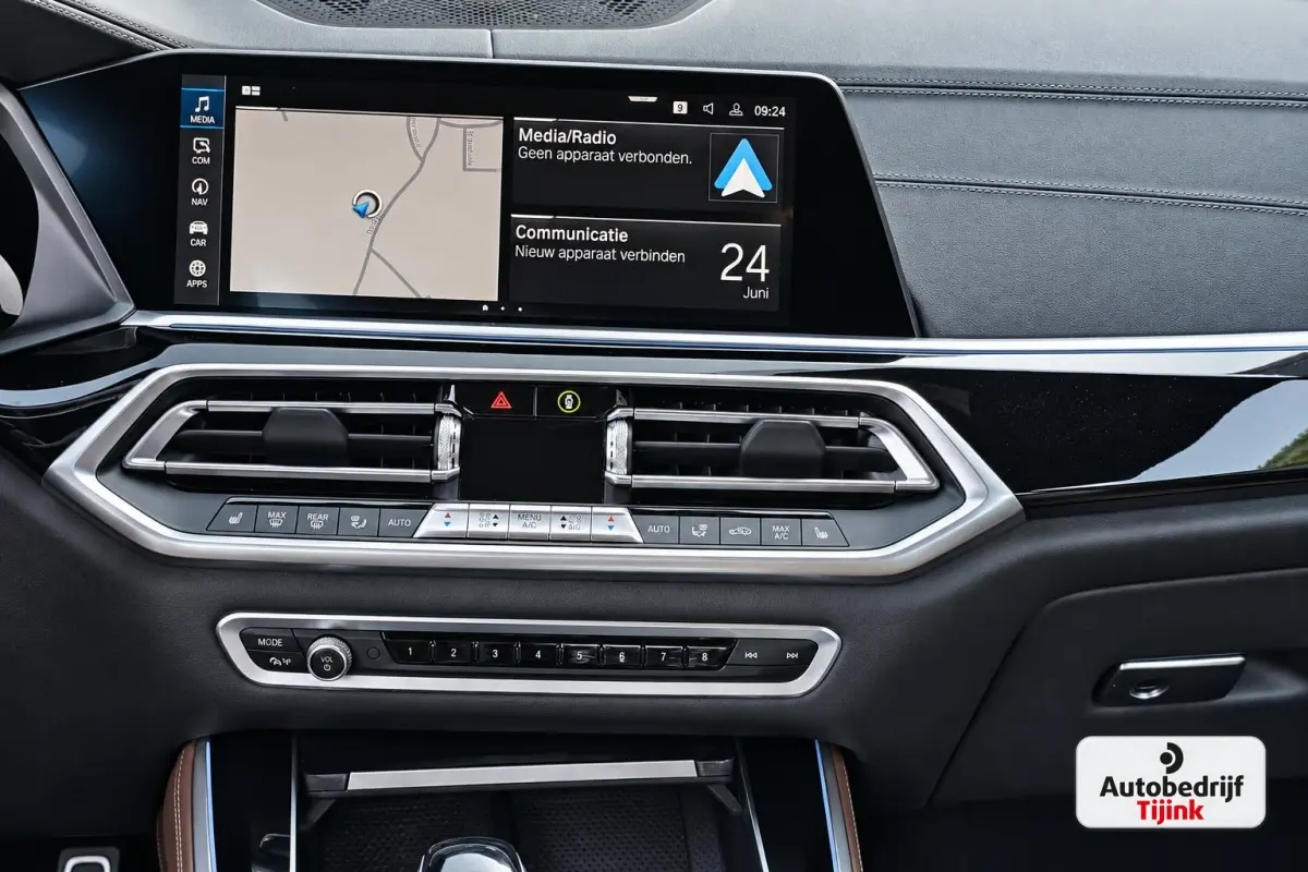 xDrive45e High Executive M-Sport | Luchtvering |  Elek. trekhaak | Safety pack | Achterasbesturing | HUD | M aerodynamica | Leder |