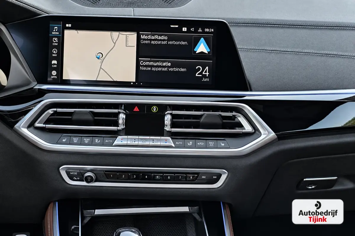 xDrive45e High Executive M-Sport | Luchtvering |  Elek. trekhaak | Safety pack | Achterasbesturing | HUD | M aerodynamica | Leder |