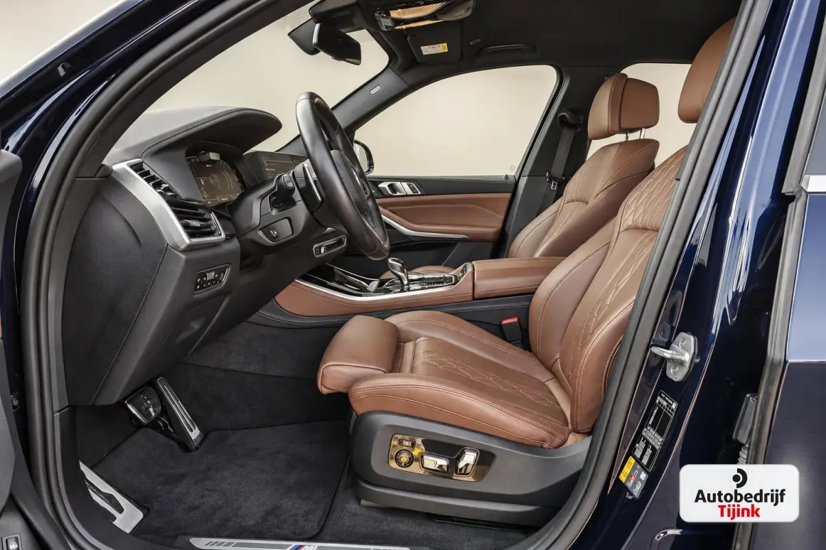 xDrive45e High Executive M-Sport | Luchtvering |  Elek. trekhaak | Safety pack | Achterasbesturing | HUD | M aerodynamica | Leder |