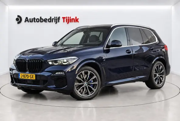 xDrive45e High Executive M-Sport | Luchtvering |  Elek. trekhaak | Safety pack | Achterasbesturing | HUD | M aerodynamica | Leder |