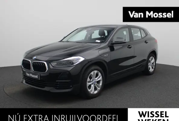 xDrive25e | Automaat | Head-up Display | Achteruitrijcamera | Parkeersensoren |