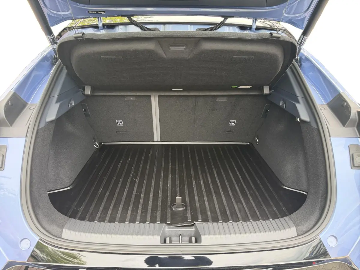 More 66 kWh 360 Camera | Panodak | Addaptive cruise control | Stuur + stoelverwarming | Rest fabrieksgarantie