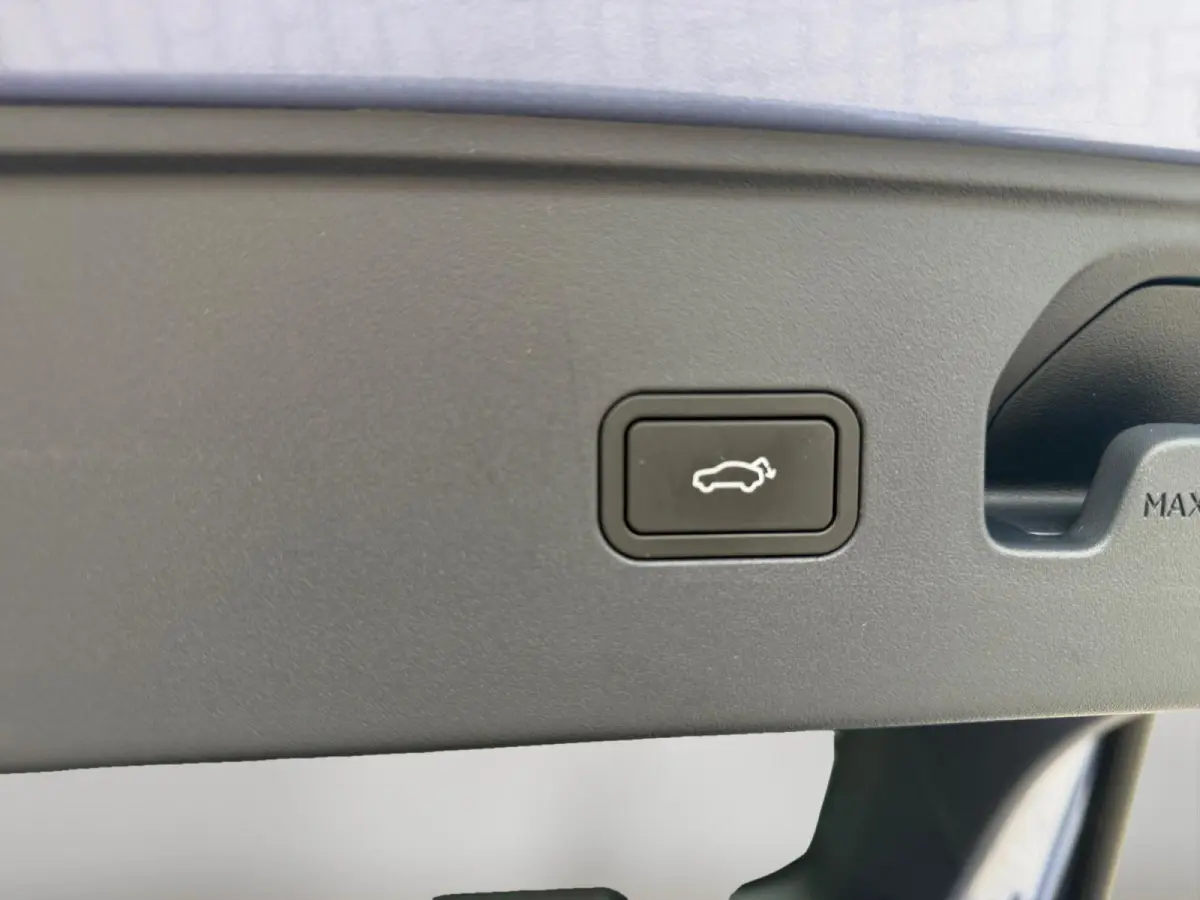 More 66 kWh 360 Camera | Panodak | Addaptive cruise control | Stuur + stoelverwarming | Rest fabrieksgarantie